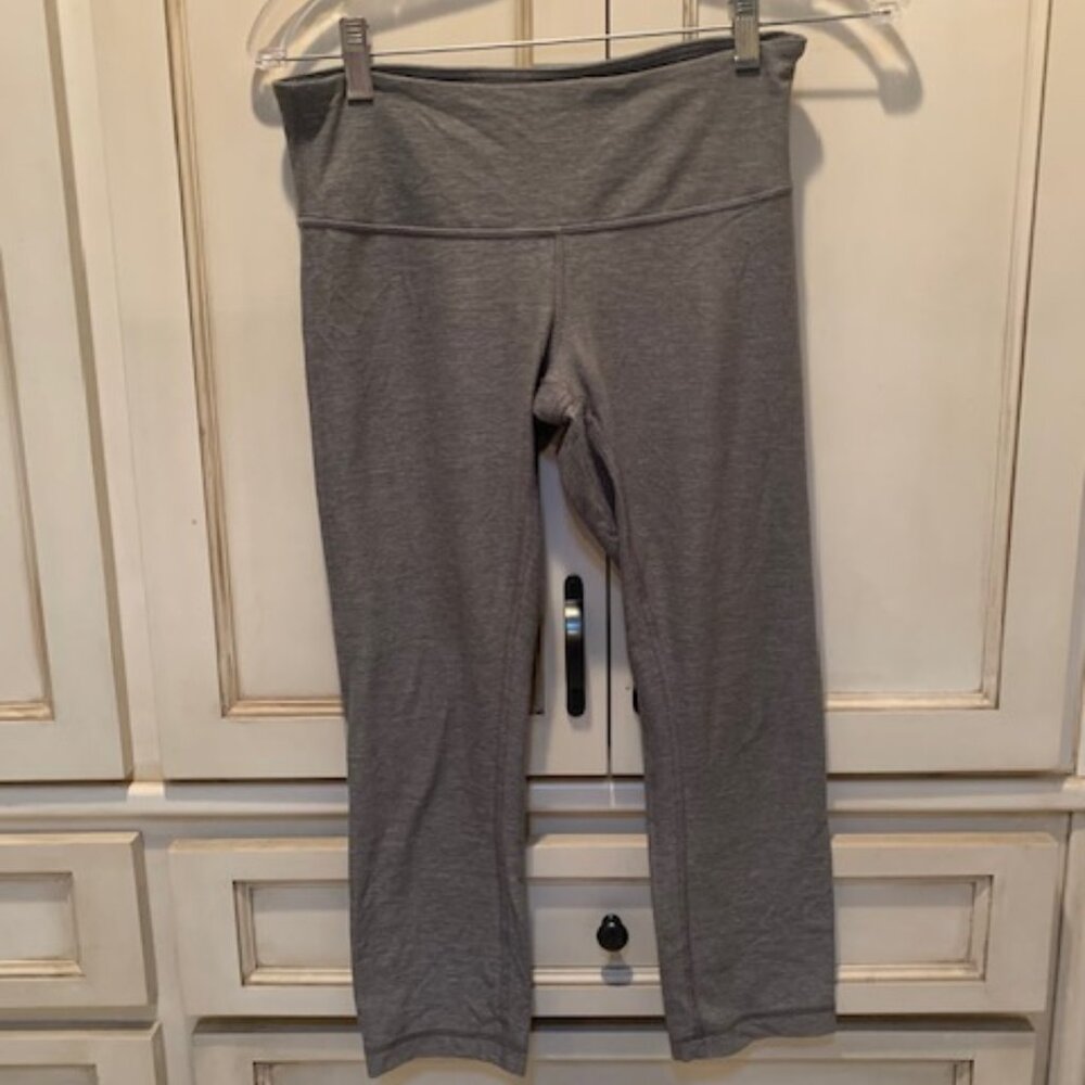 Lululemon 19" Crop Leggings, Grey, Size 6
